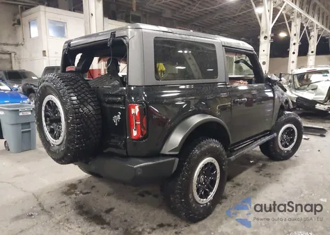 2022 Ford Bronco Outer Banks z USA, uszkodzony, nr VIN 1FMDE5CP1NLB07553